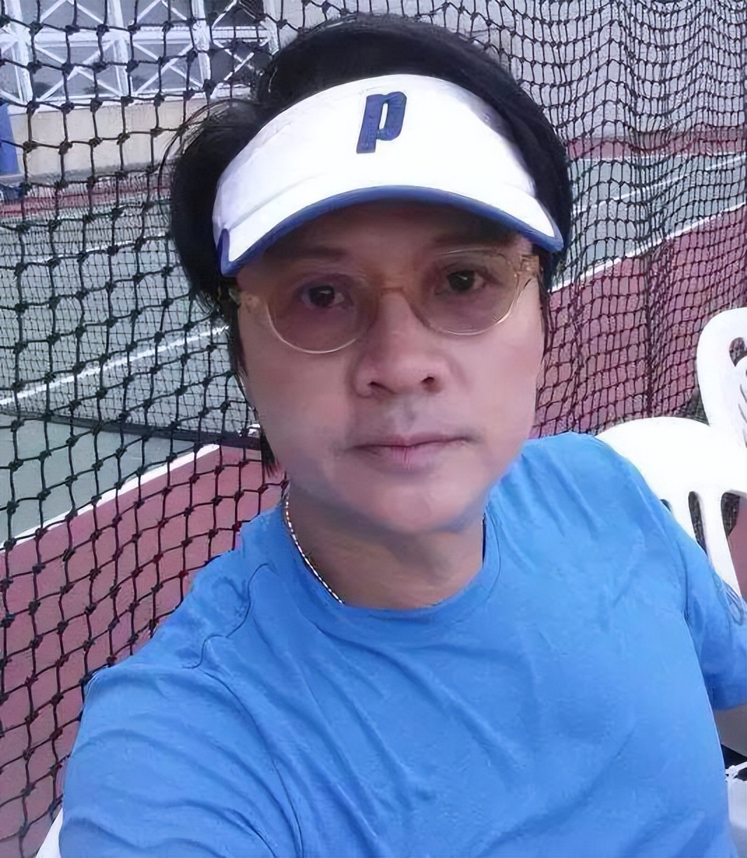 亚视前小生尹天照近况曝光!酒吧商演人气低,为妻子治病花光家产