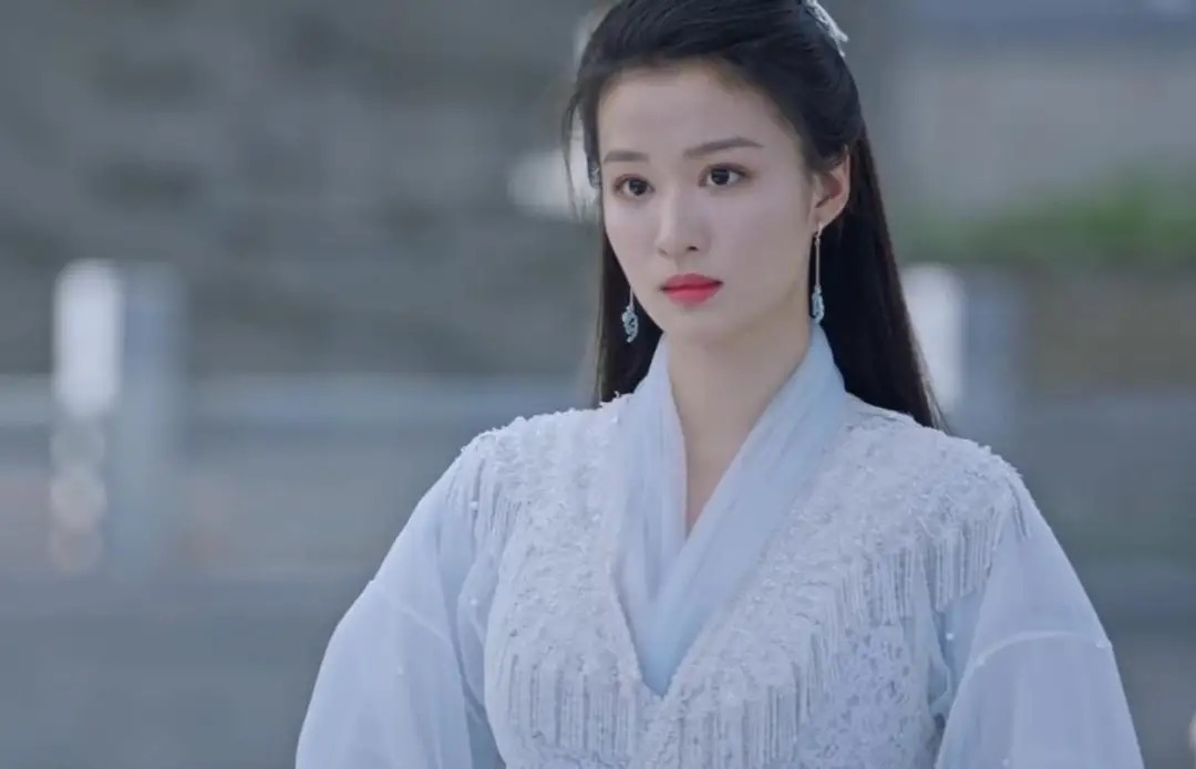 《玉骨遥》王楚然扮演的白雪鹭心机满满,为何却让人恨不起来?