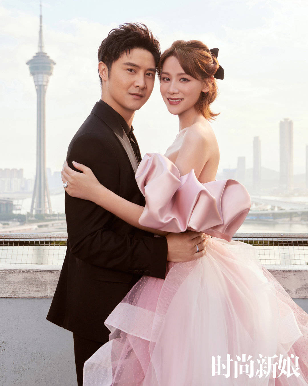 田亮两口子结婚14年,叶一茜穿粉色礼服还有小蛮腰,真不像俩娃妈