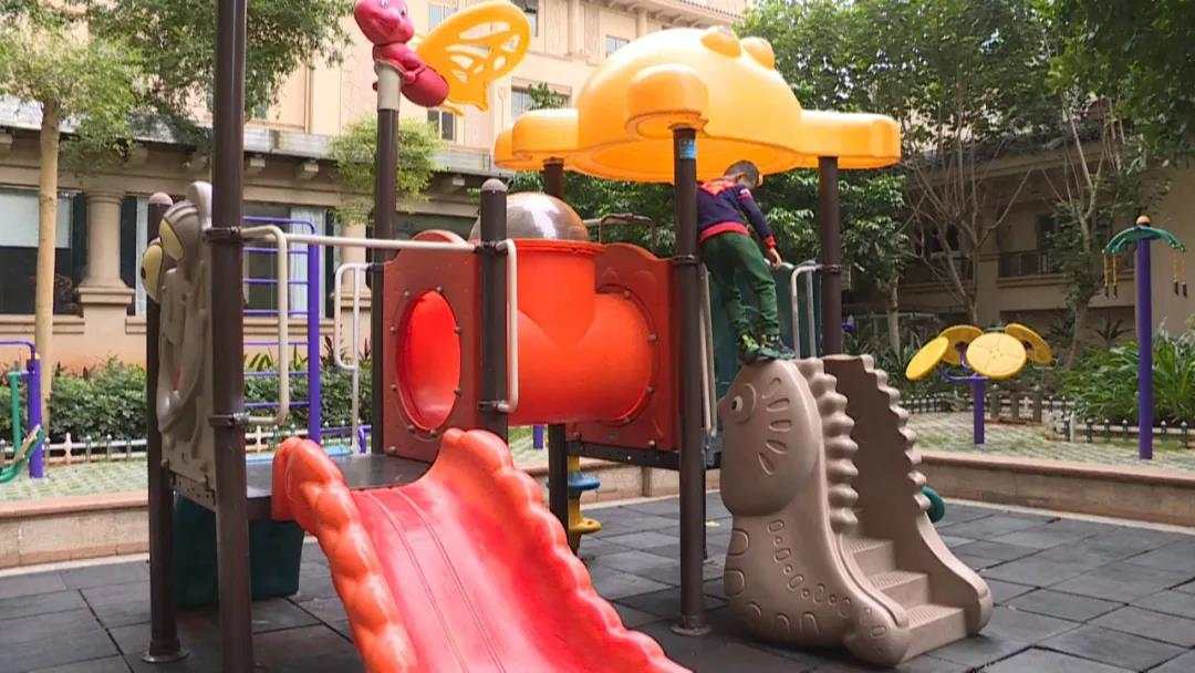 |5岁男童被狗咬伤父母索赔,狗主人称像蚊子叮了一个小洞