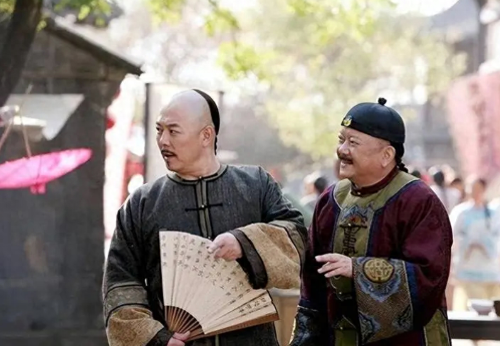 李侍尧案和珅由白变黑