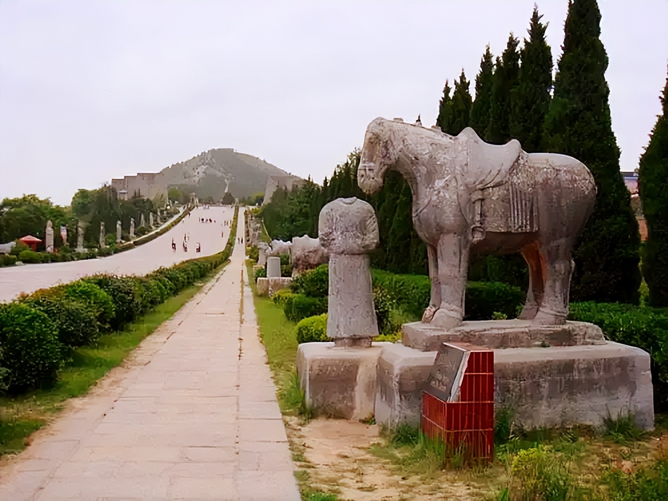 中国古代最难盗的陵墓,40万大军都挖不动,不是秦皇陵