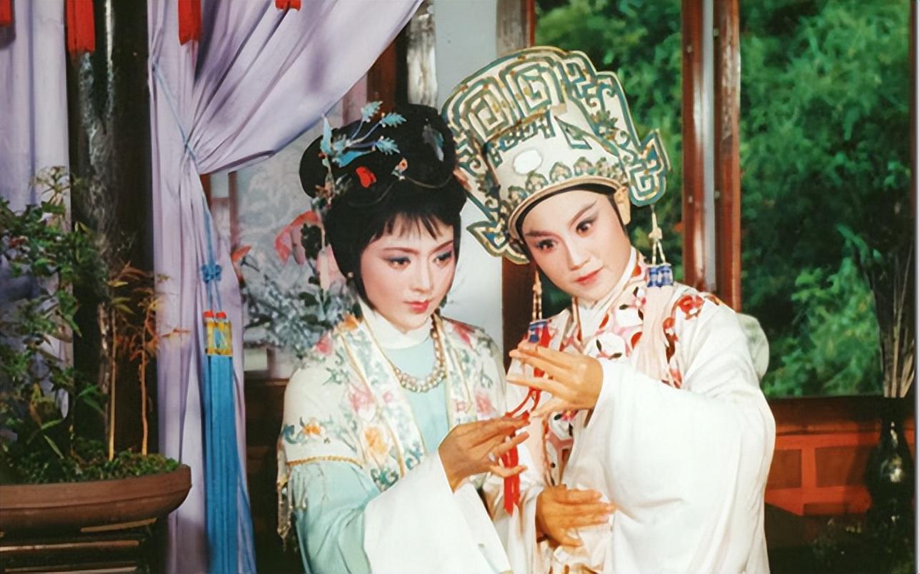 越剧名家陈颖:冲破阻力嫁给刘觉,无儿无女的老少配幸福吗?