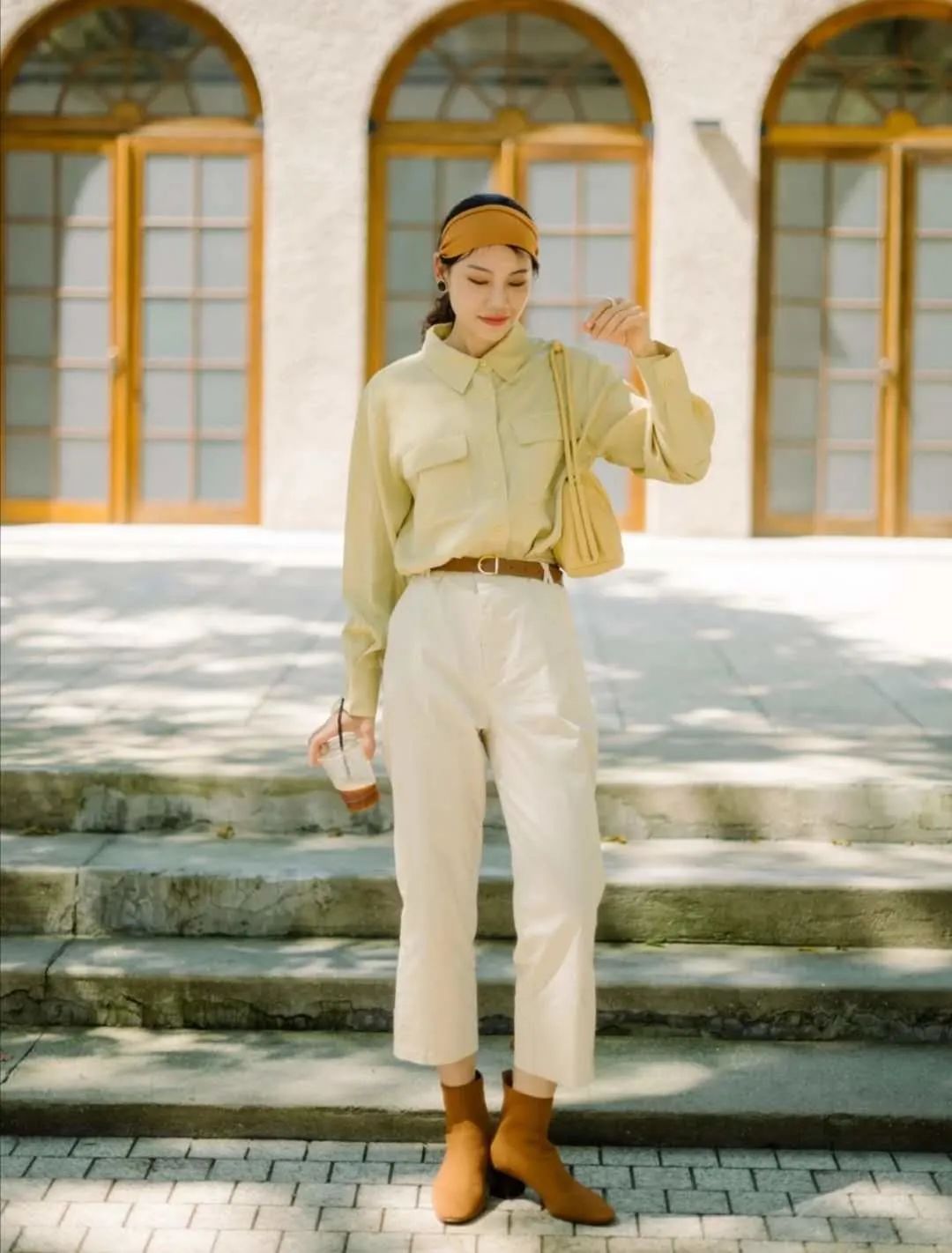 女白色裤子全部搭配图