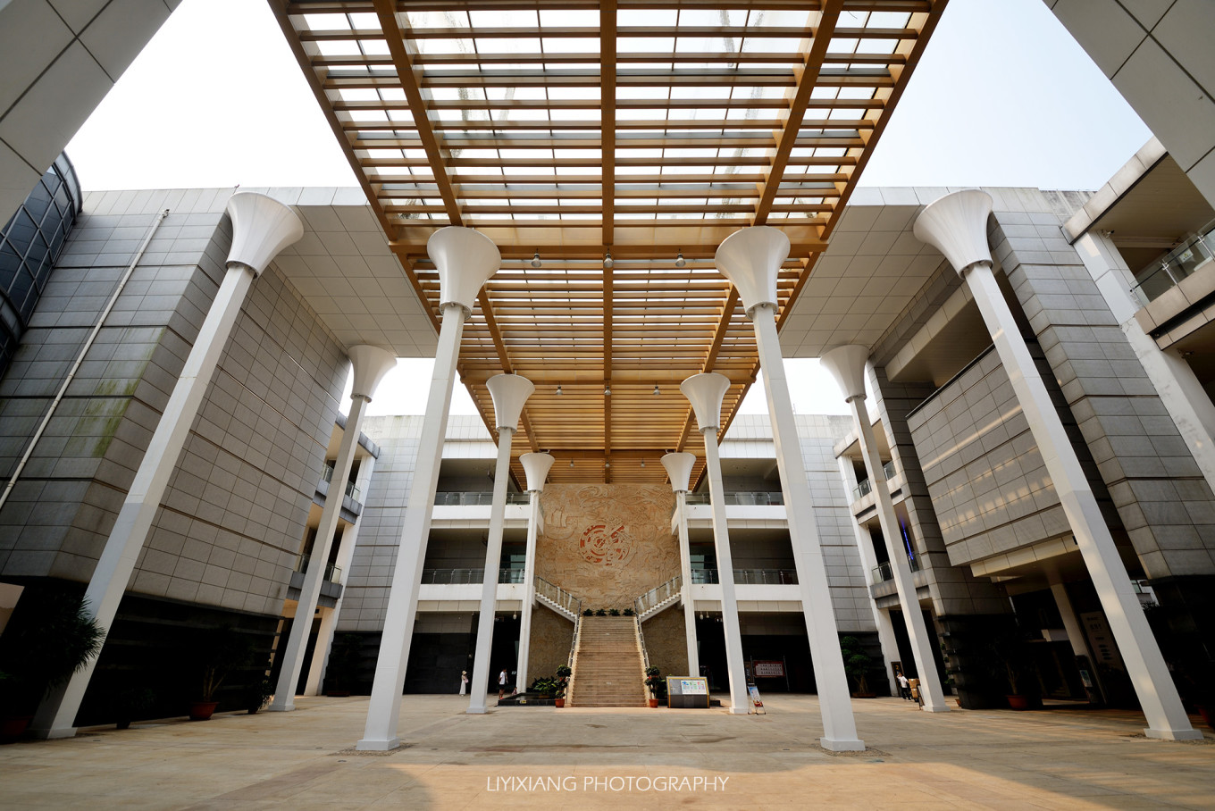 柳东来欢乐颂 海南省博物馆