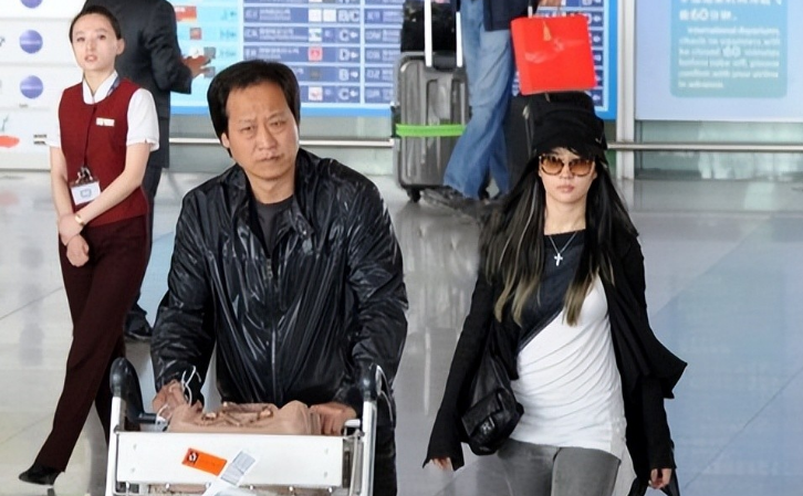 刘晓莉:受不了丈夫影响女儿的星途,余生不辜负刘亦菲