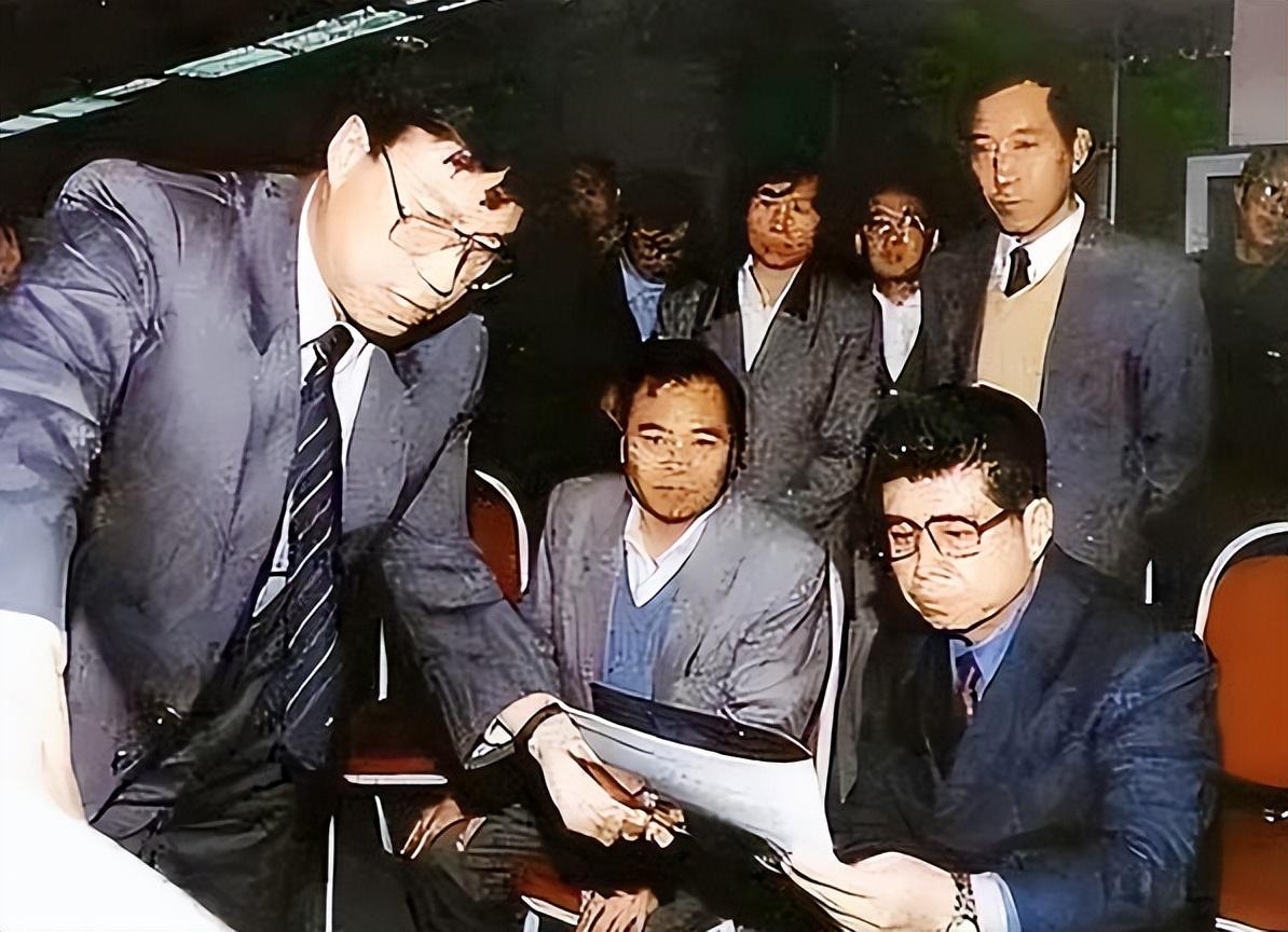 纪实:"大老虎"高严:涉案5亿包养美女主持,至今仍逍遥法外