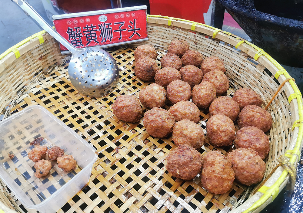 江苏兴化:千岛菜花醉游人 特色美食味道好
