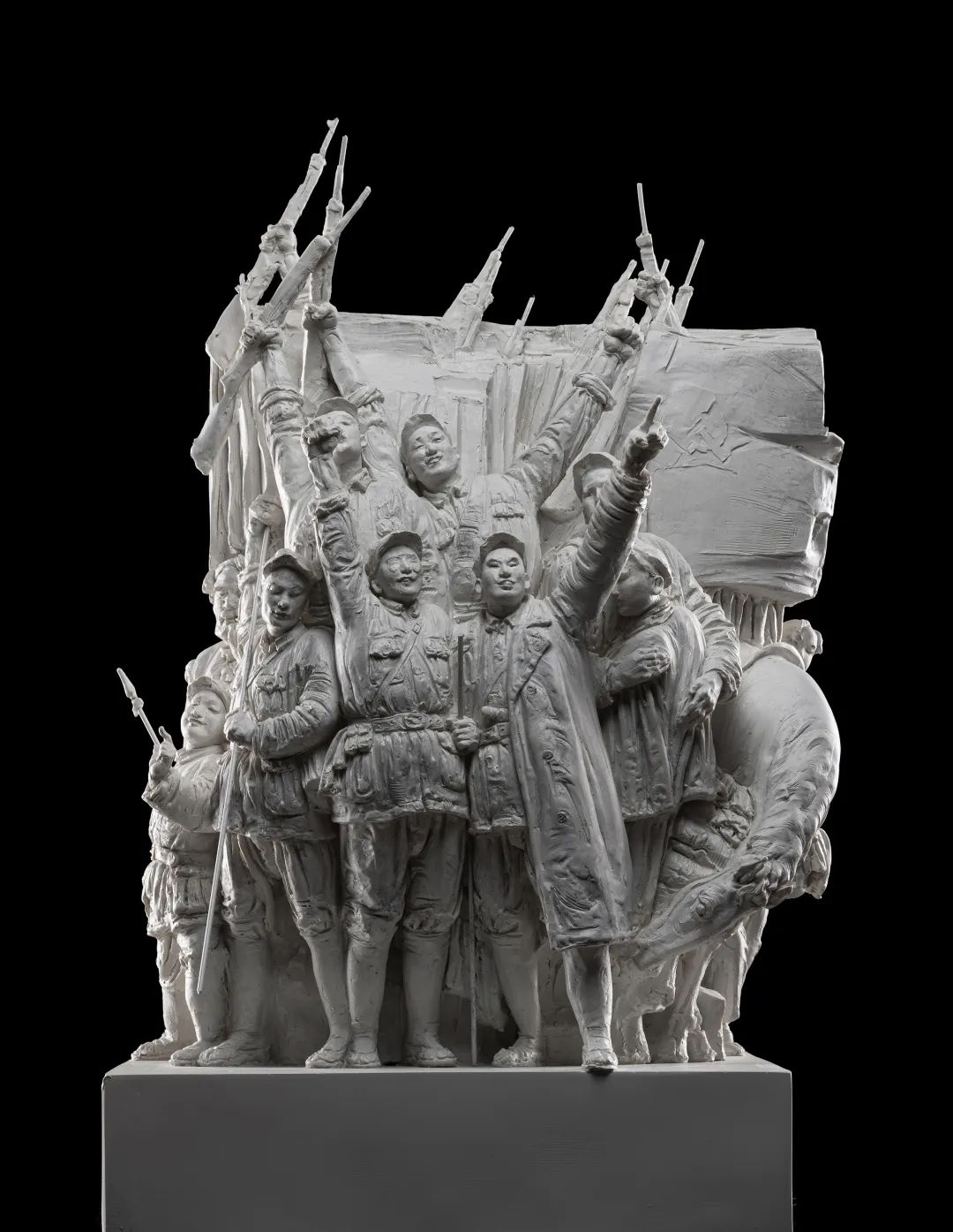 169*45*28厘米树脂着色2019年创作彭汉钦    大山