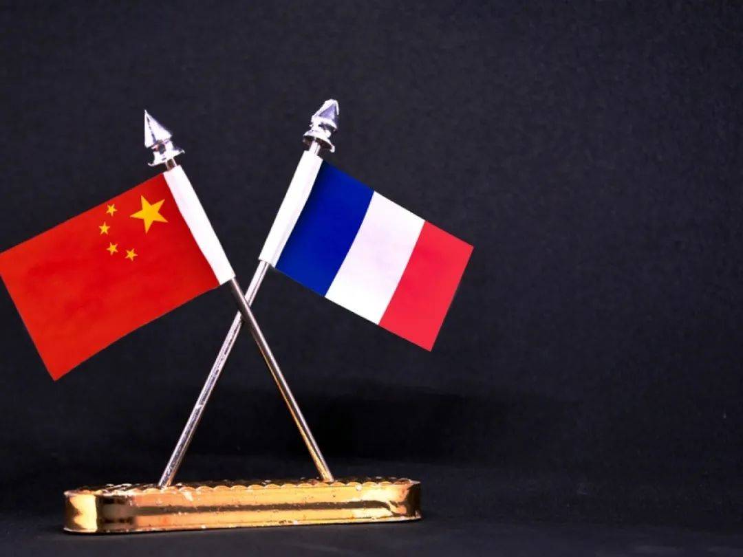 马克龙提出一项新的计划,希望与中国合作,美国迅速出手阻挠
