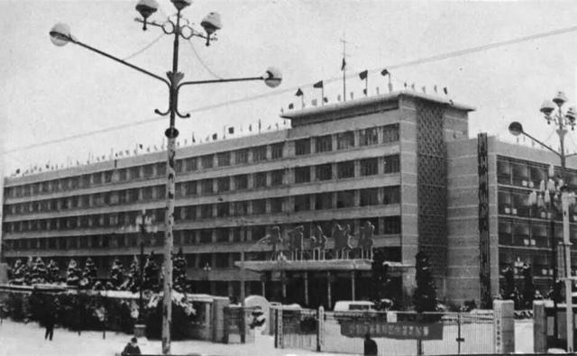 老照片:几十年前的河南平顶山,感受昔日的城市生活