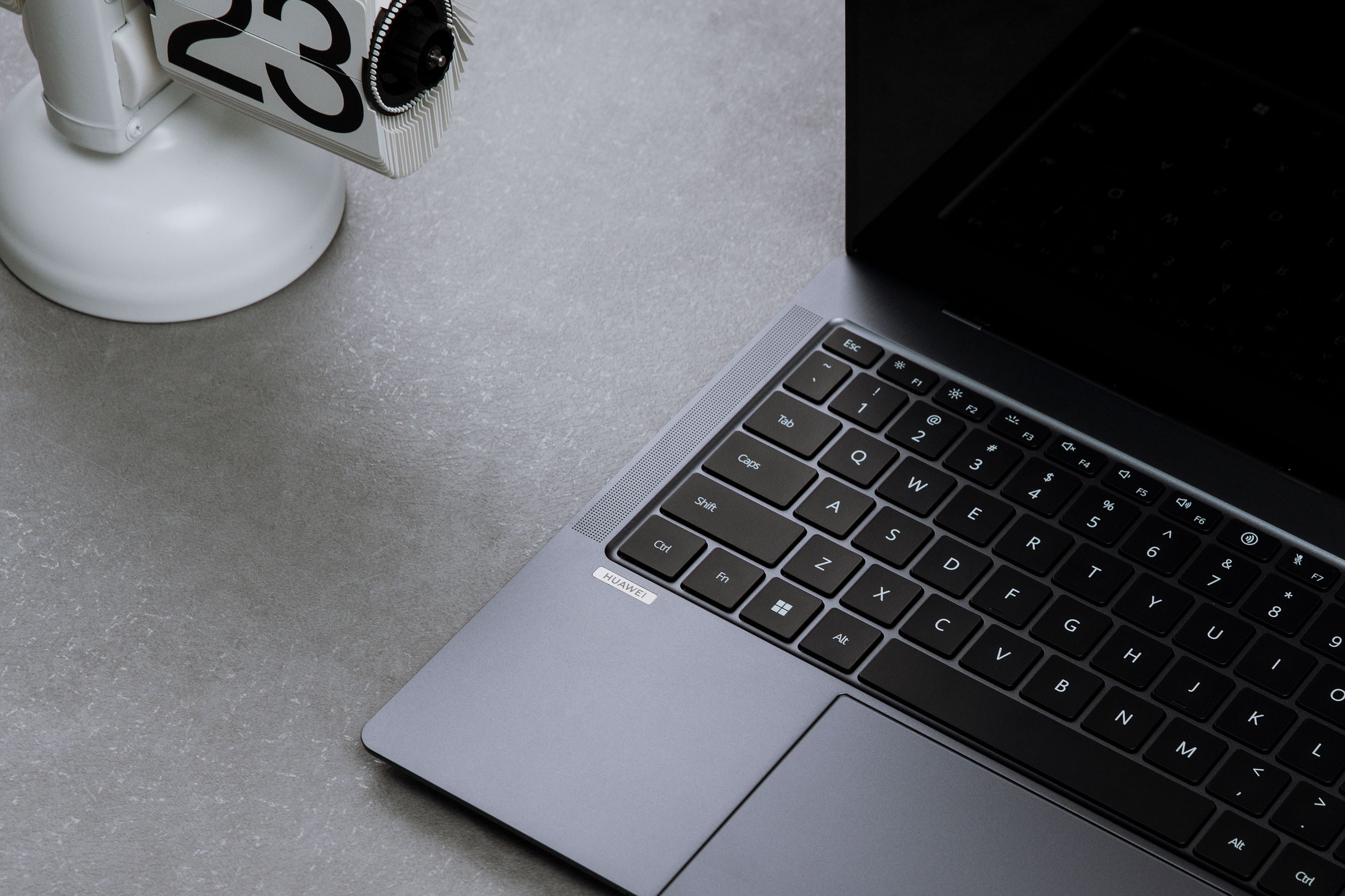 打造商用笔记本新标杆 华为matebook b7-420/b5-330开箱