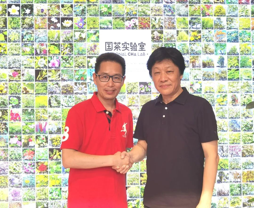 说茶传媒创始人(左)&国茶实验室创始人罗军