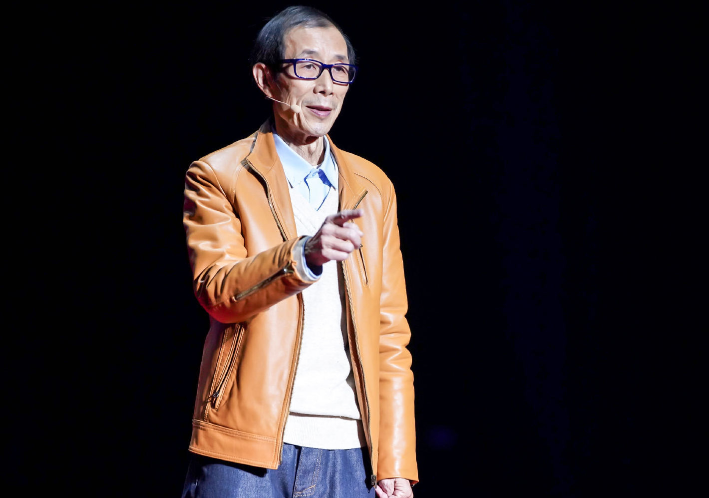 陈平教授在美国买别墅感叹:中国月入2000比美国月入3000美金舒服