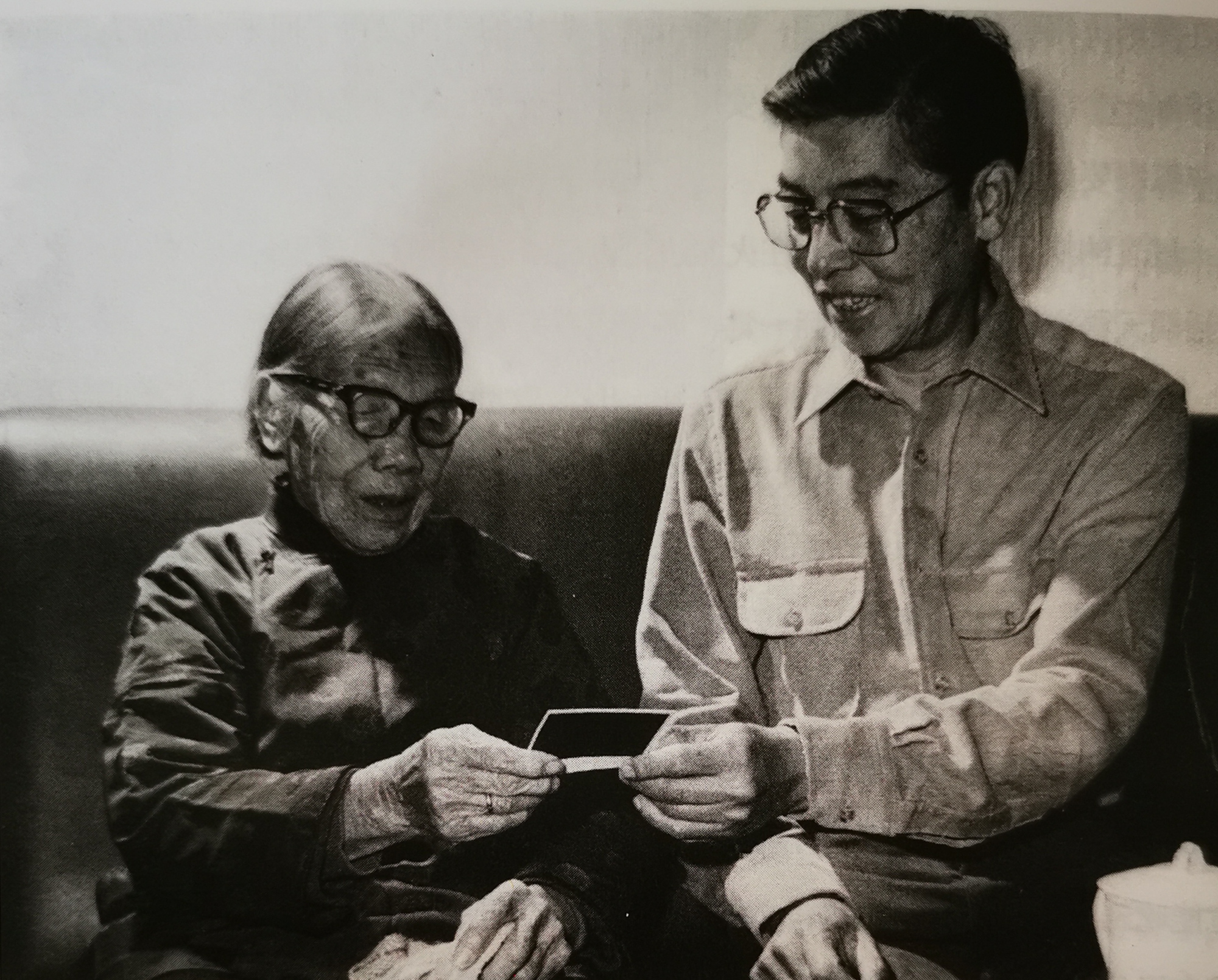 李宗仁死后:原配不顾劝阻毅然回国,三代全是美国籍信仰爱国主义