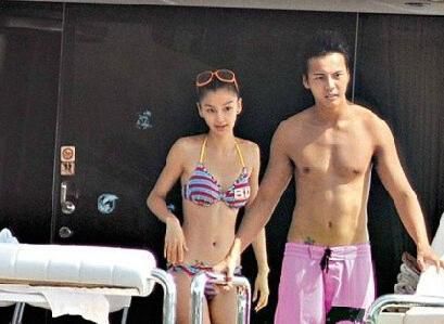 baby陈伟霆曾经有多恩爱多海誓山盟,今日同框就有多尴尬