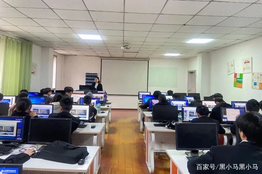 校企合作|黑小马电商定向班教学之如何成为一个合格的职场人?-京东店群_黑小马电商_京东无货源_京东入仓_京东开店