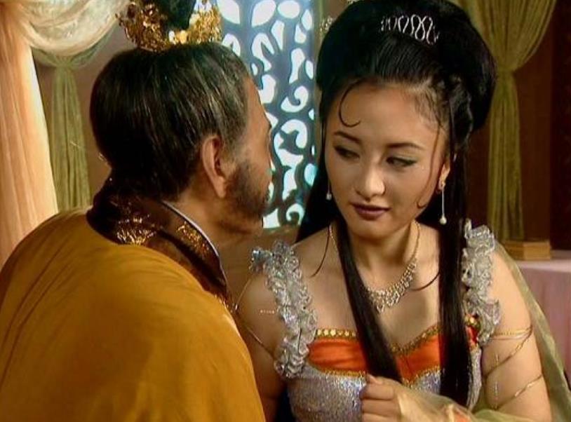 "狐狸精"千万不要乱演,有人一见就动心,有人看一眼就想喷饭