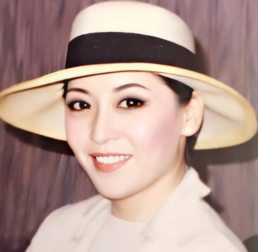 回顾向太陈岚6岁患白血病18岁以死抵抗做舞女缔造港娱半壁江山