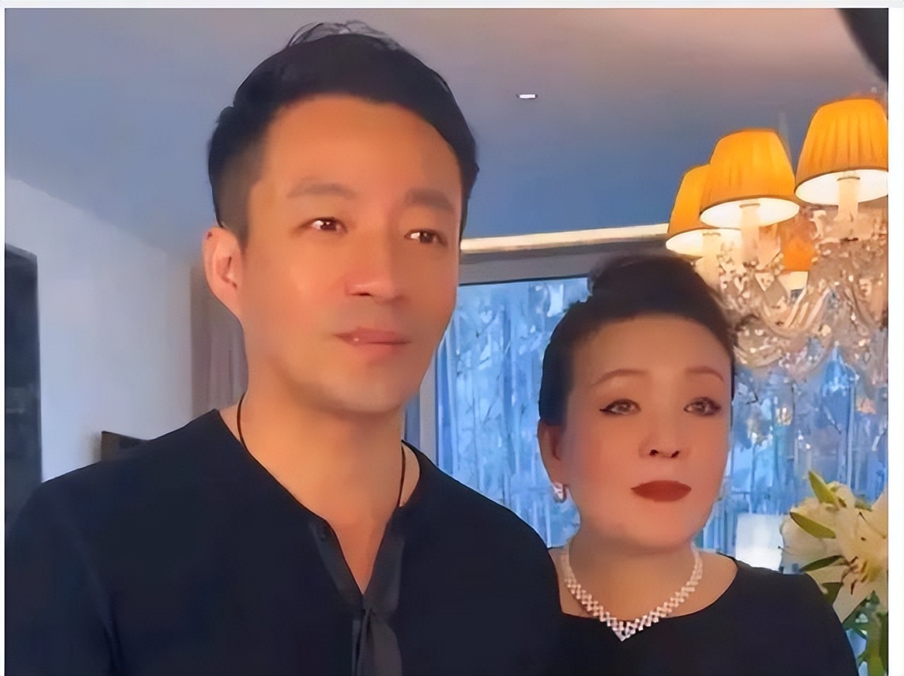 大s再婚时,张兰坐拥200亿身家,失去"俏江南"后,现状又是怎样