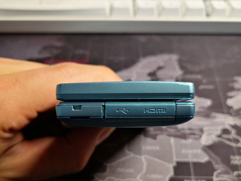 电子怀旧之旅(9)-日系安卓的遗珠 - 夏普007sh