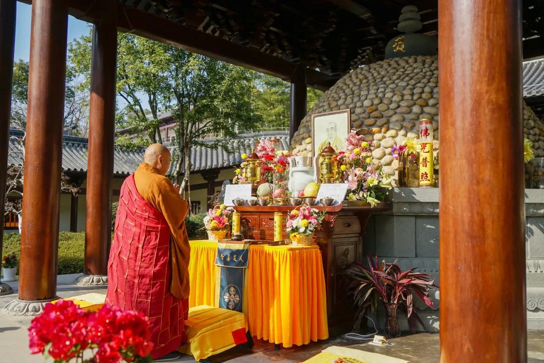 传统节日冬至,各大寺院祭塔礼祖