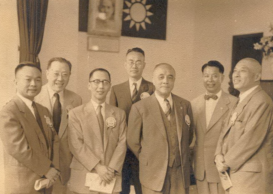 中统不如军统?徐恩曾太笨斗不过戴笠罢了,两次伪钞案断送前程