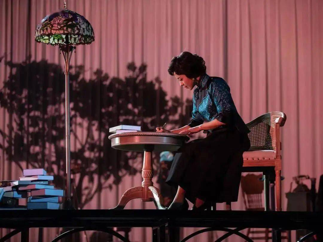 张爱玲与桑弧:一次验孕检查,查出子宫颈损伤,从此永不相见