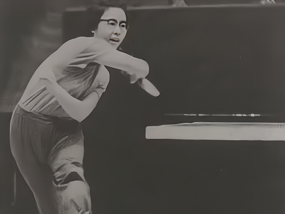 戴眼镜打不好乒乓球?中国女单冠军邱钟惠:我不信!