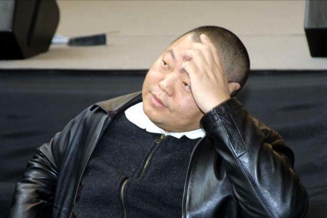 臧天朔:和周海媚传绯闻,扇梅婷耳光,周公子出面让他差点被销户
