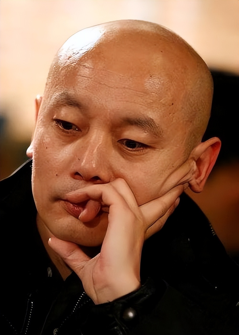 妹妹远在美国,父母也已离世,如今66岁无儿无女的葛优怎样了?