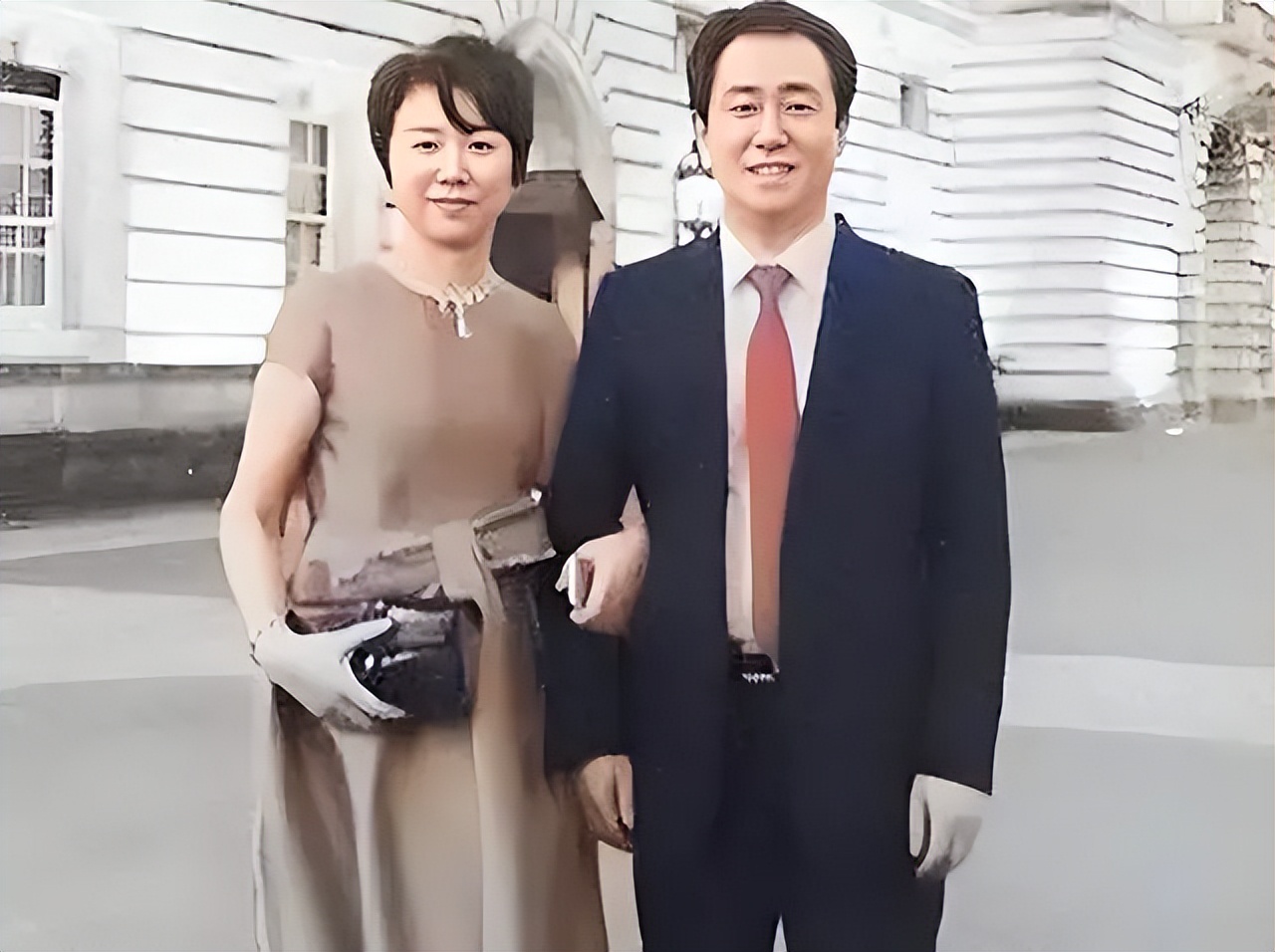 与妻子技术性离婚,又为儿子买下23亿信托基金,许家印是真损