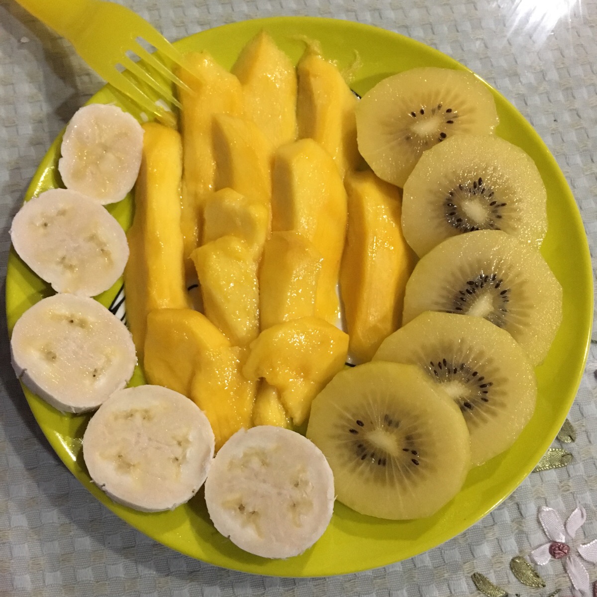 "塑料袋"放进冰箱会致癌,是真的吗?实验揭开真相,早知早获益