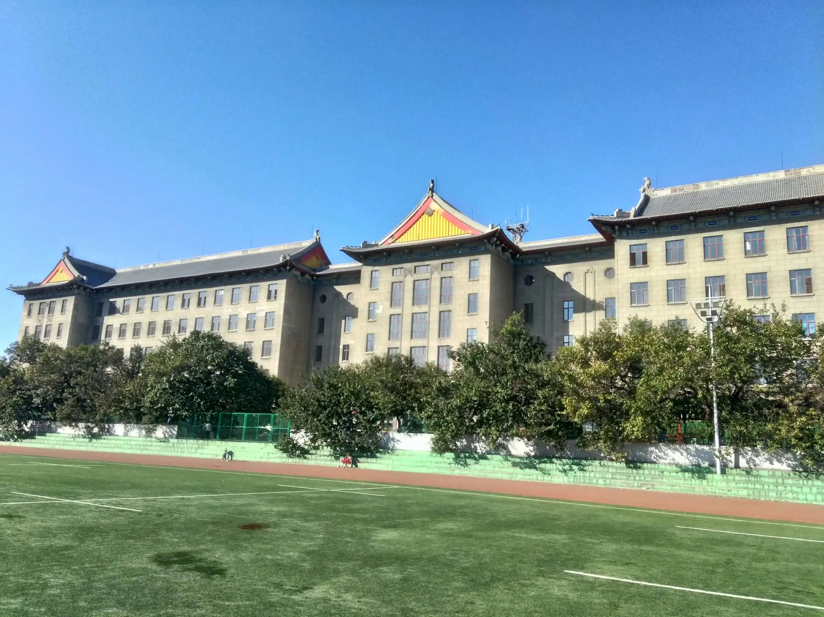 哈军工七十年:新中国第一所高等军事技术院校,如今花落谁家