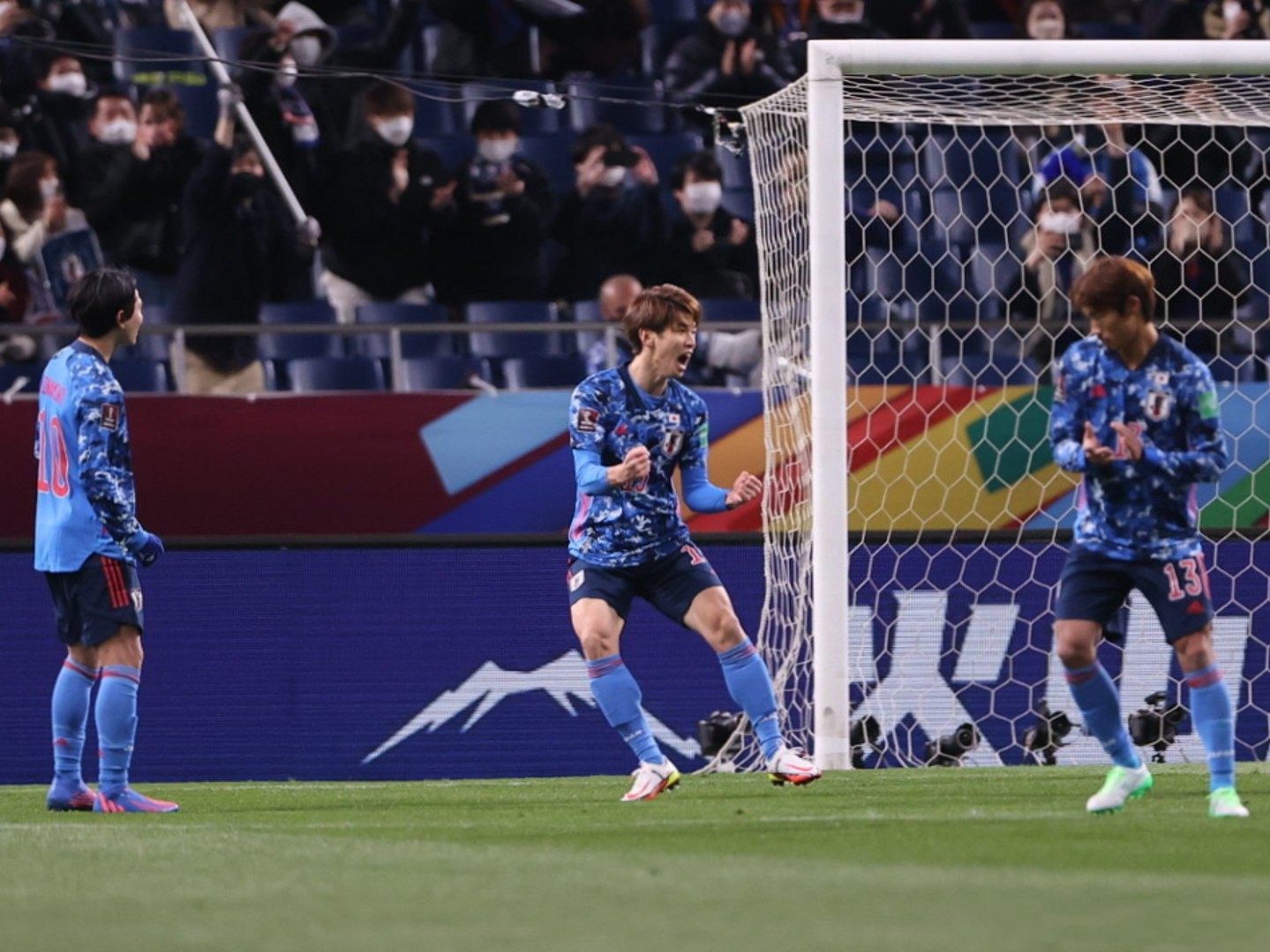 一场1-0决定12强赛两队命运!韩国狂欢:最快3小时后晋级世界杯