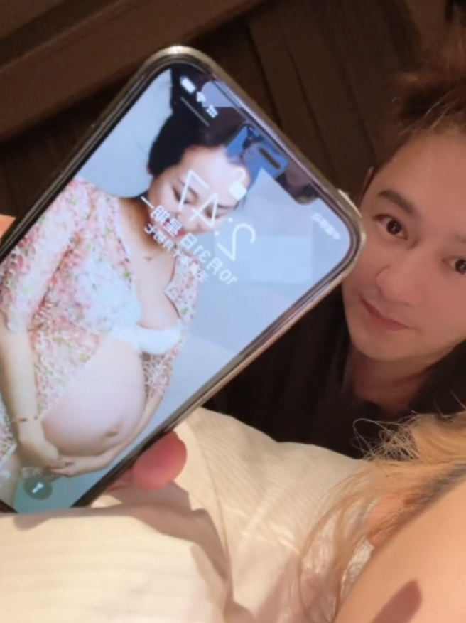 5胎陈浩民晒屏保辟谣离婚,蒋丽莎因怀孕而怀孕,6月曾晒圆滚小腹