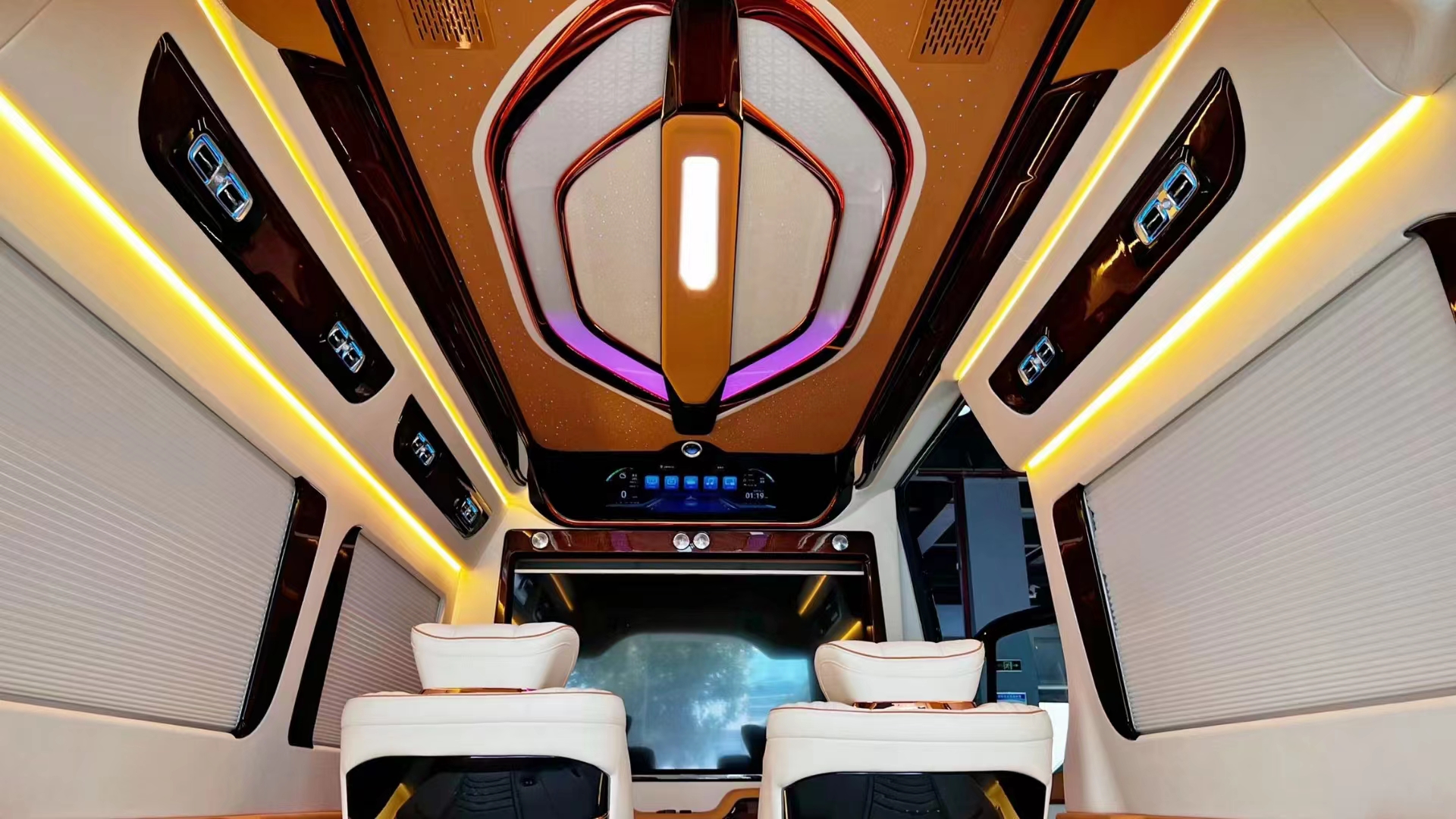 超大空间 极致享受 进口奔驰斯宾特全隔断