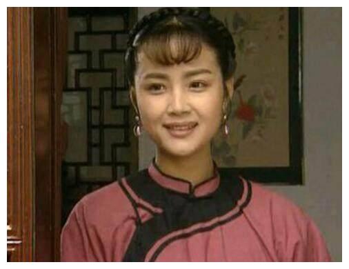 容貌丝毫不逊色于刘晓庆,与二婚老公恩爱至今,52岁再次走红