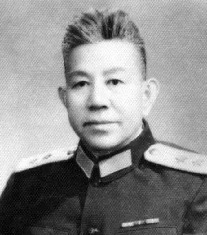 独臂中将晏福生:一生开3次追悼会,2次"死而复生",独臂走长征