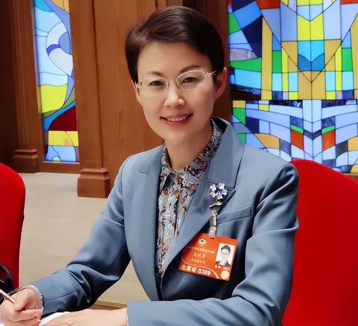 山东新上任一女副省长,29年从大学老师到副省长,工作履历很丰富