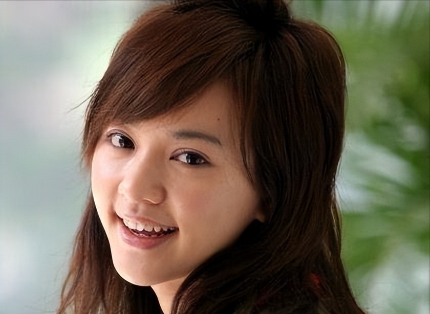 回顾看似清纯实则海王嫁给导演后的陈意涵如今过得怎样