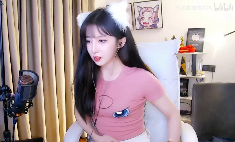 别再调侃小团团了,呆妹儿最新身材曝光,被嘲讽是米其林轮胎