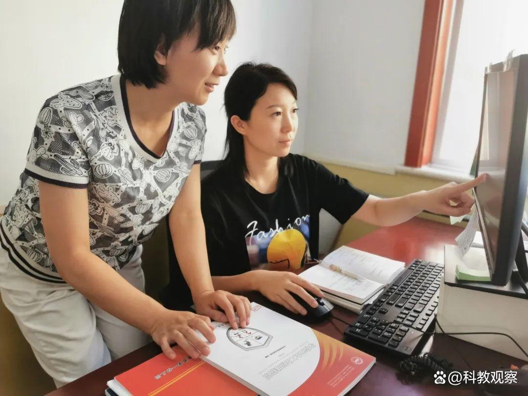 以法护航 共赴一场法治之约—育贤一幼“八五”普法宣传活动纪实(图9) 以法护航 共赴一场法治之约—育贤一幼“八五”普法宣传活动纪实(图9)