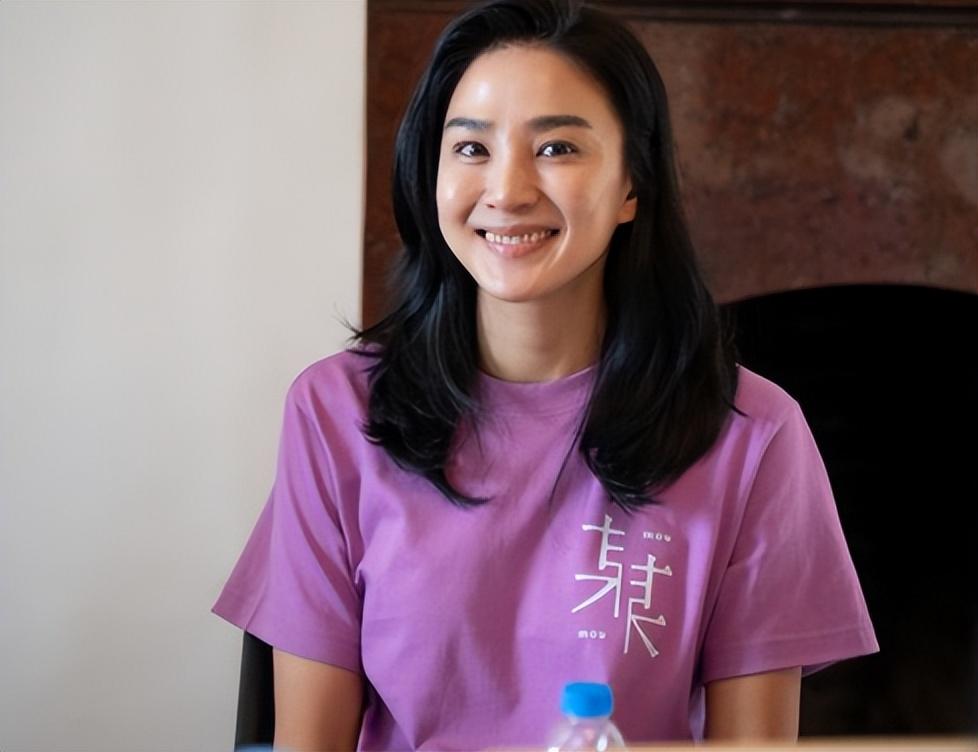 "万年女配"洪小铃近况被曝出,消失荧幕三年后,再次回归屏幕