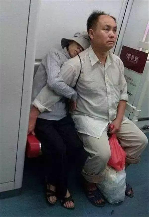 朋友圈最动人的30张照片,你最感动的是哪一张?