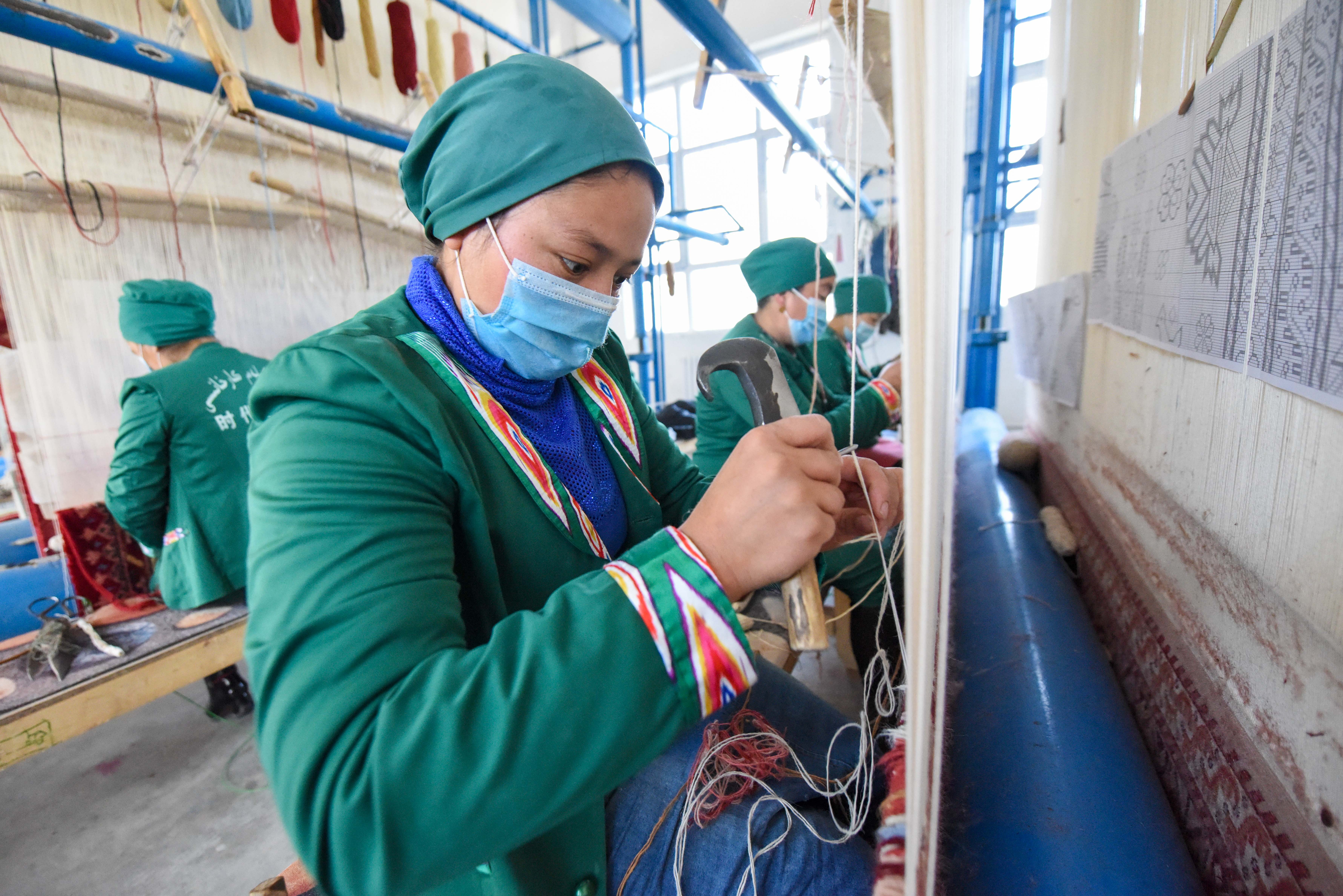 新疆洛浦:"时代地毯厂"见证时代的变与不变