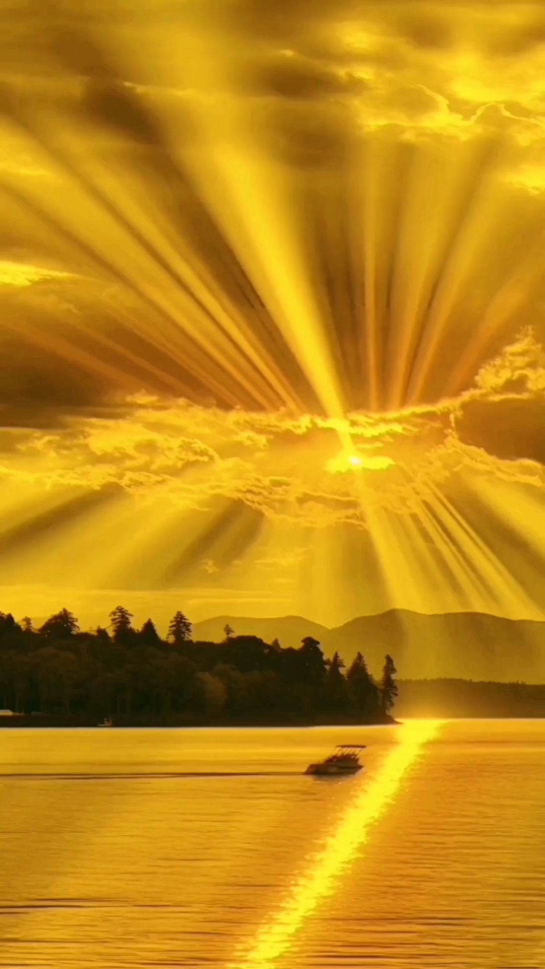 千层霞光倾晚色,万丈霞光映彩霓.