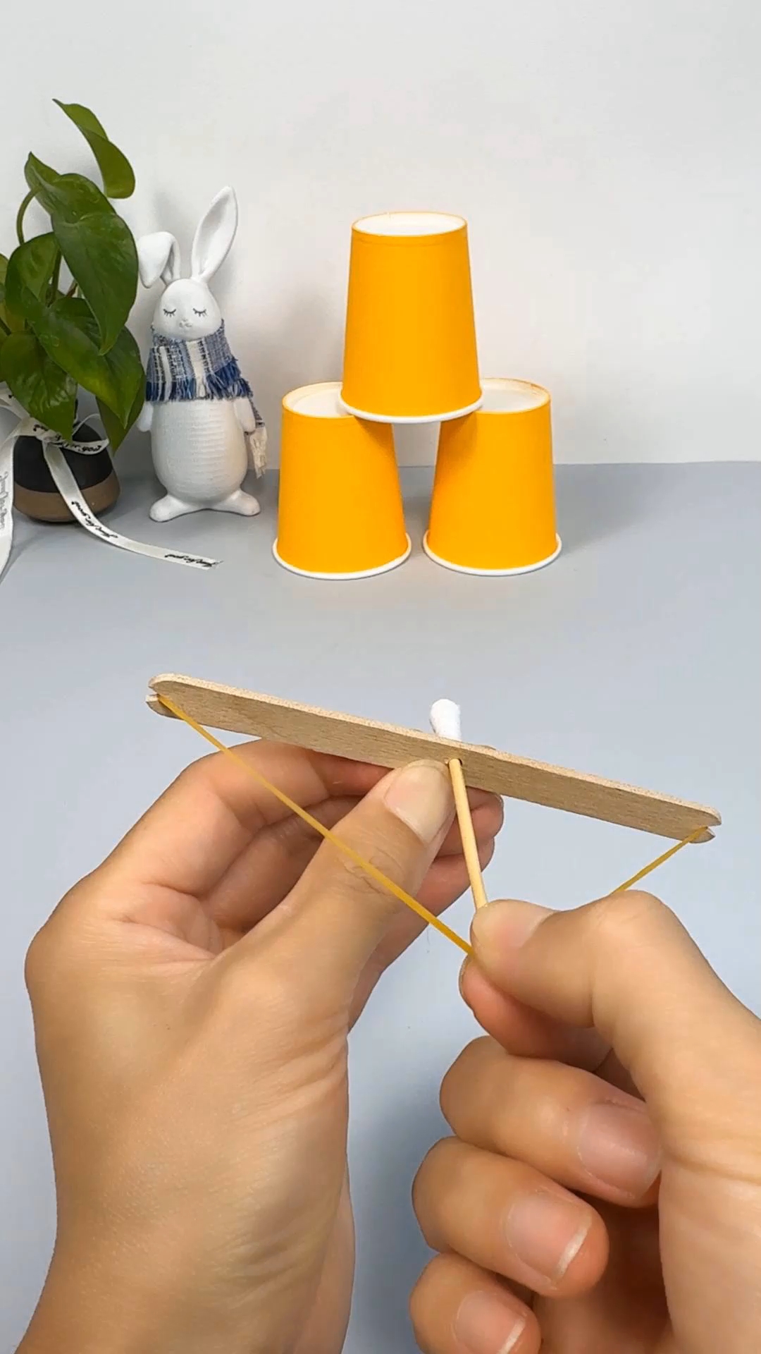 吃完的雪糕棒不要扔,教你做个简单又好玩的弓箭