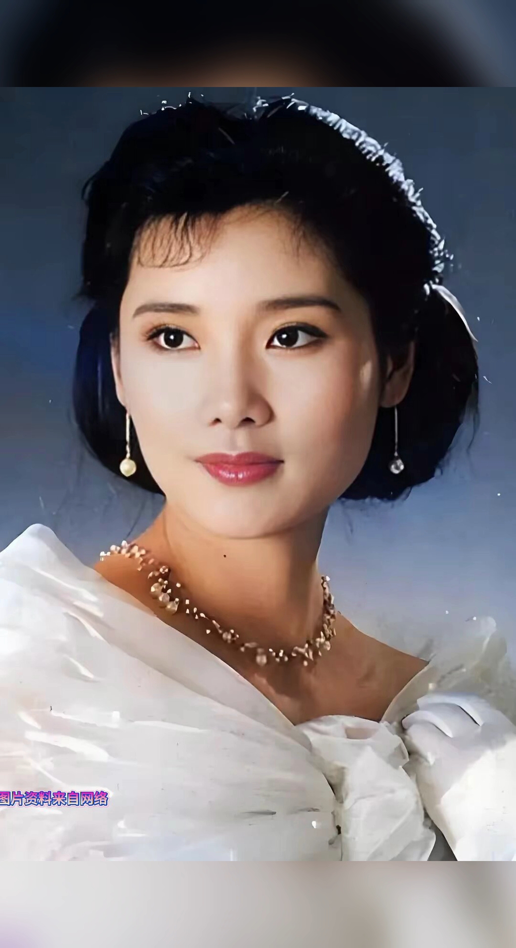 何赛飞倩影(图片资料来自网络)