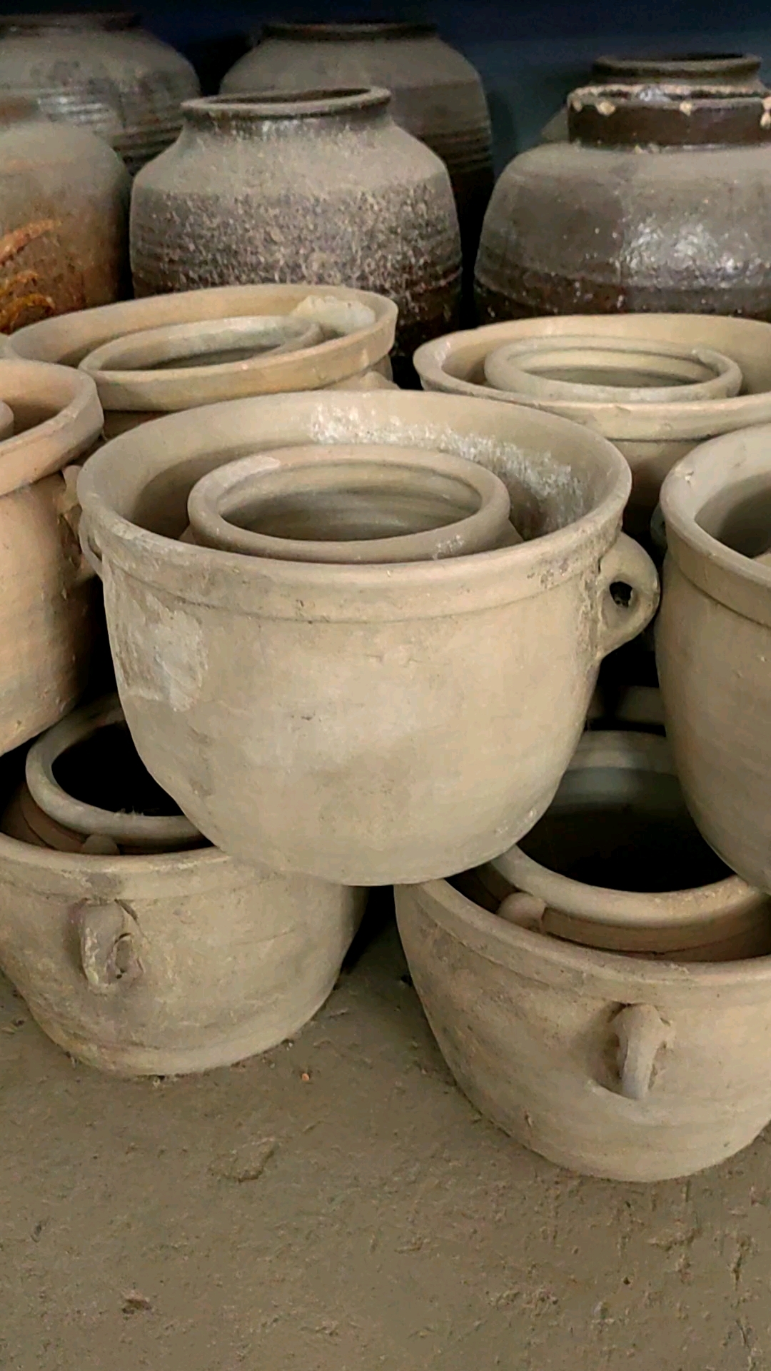 70年代泥瓦罐,俗称"尿罐子"